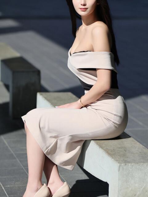 奥田 明日香 マダム麗奈大阪（会員制VIP専用デリヘル）