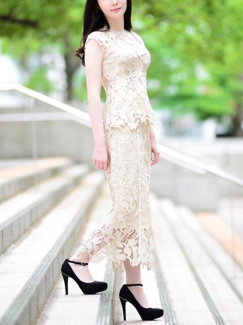 新井 璃々珠 マダム麗奈大阪（会員制VIP専用デリヘル）