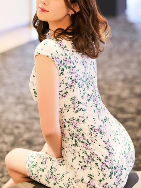 波瑠 さくら マダム麗奈大阪（会員制VIP専用デリヘル）