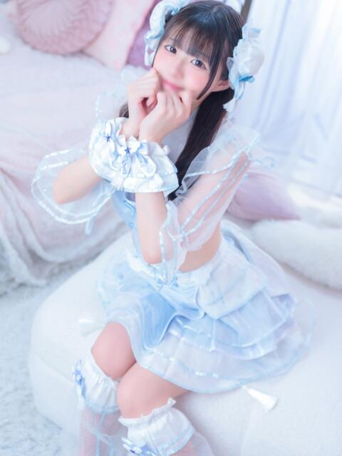 こはく E+アイドルスクール新宿・歌舞伎町店（デリヘル）