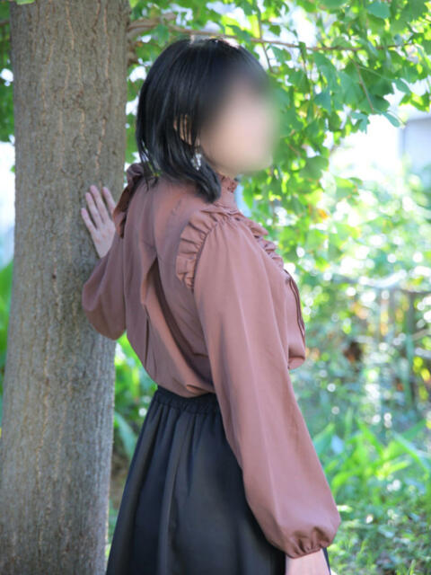 ゆかり〜⭐︎黒髪で清楚系の奥様 新居浜・奥様物語（デリヘル）