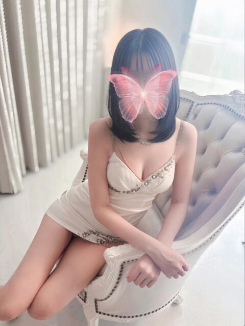 えみり 山梨　風俗　デリヘル　 『ラブ＆ピース学園』（デリヘル）