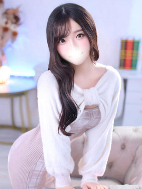 ももね★未開発な童顔合法ロリ★ 渋谷S級素人清楚系デリヘル chloe（デリヘル）