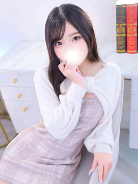 ももね★未開発な童顔合法ロリ★ Chloe五反田本店　S級素人清楚系デリヘル（デリヘル）