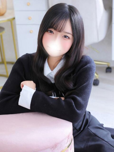 ももね★未開発な童顔合法ロリ★ Chloe五反田本店　S級素人清楚系デリヘル（デリヘル）