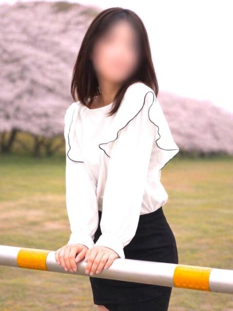 なな [優良人妻店]セレブスタイル（山口～防府～萩）（人妻デリヘル）