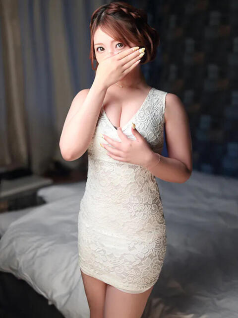 萌(もえ) 神戸泡洗体ハイブリッドエステ（出張エステ）