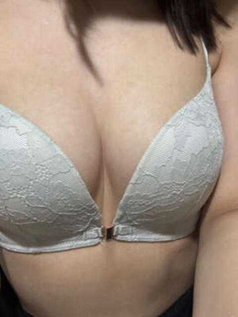 ひなの エマニエル秋葉原（セクキャバ）