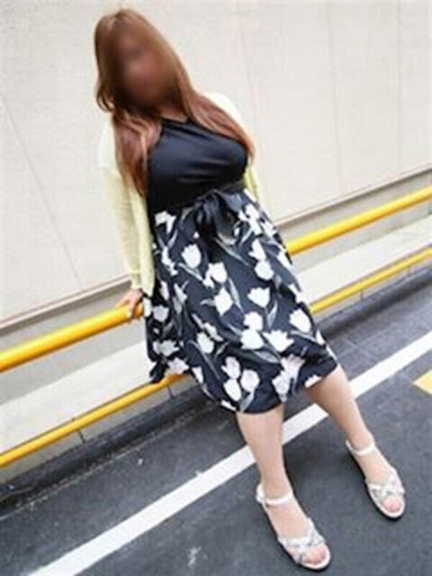 ももか 即アポマダム～名古屋店～（人妻系デリヘル）