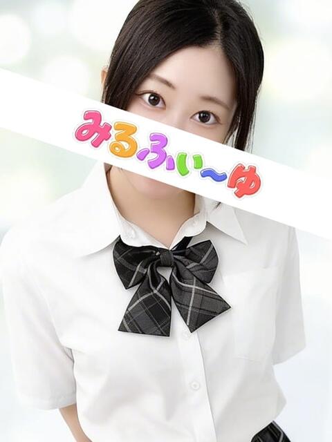 秋山かんな みるふぃーゆ（【非風俗】派遣型メンズエステ）