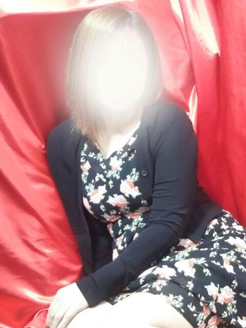 涼風 変態美熟女お貸しします。（待ち合わせ型熟女デリヘル）