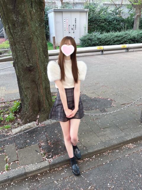 みんと 池袋S級素人派遣型東京美少女物語（派遣型リフレ）