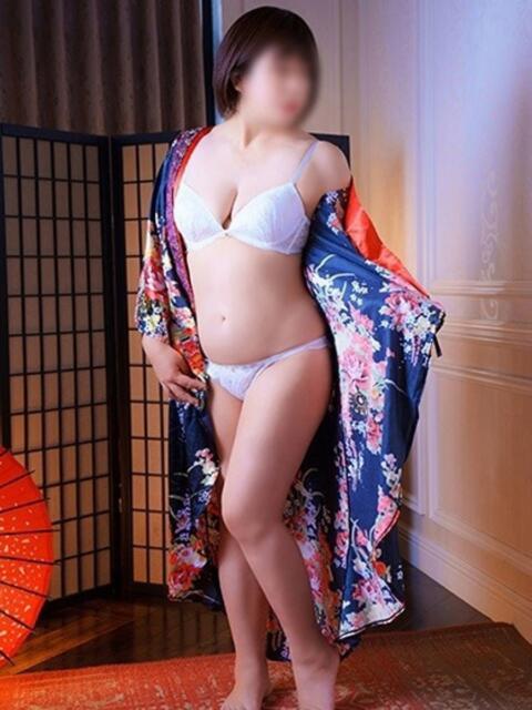 まこと【結】 恵比寿コレクション　久留米本店（人妻デリヘル）