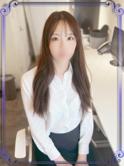 山田にいな e女商事 池袋店（ホテヘル＆デリヘル）