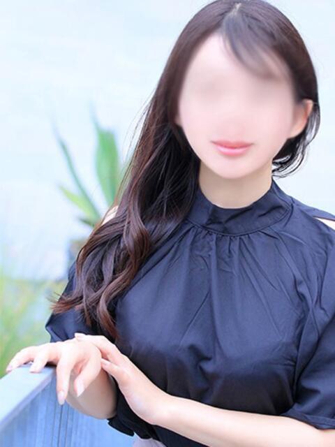 まりな CELEB FACE FUKUOKA（人妻デリヘル）