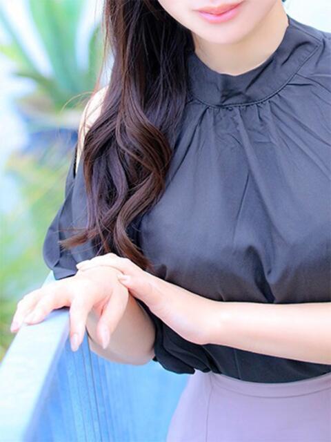 まりな CELEB FACE FUKUOKA（人妻デリヘル）