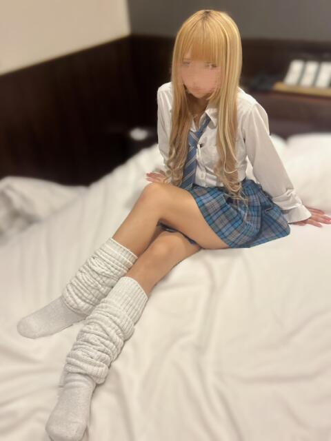 新入生 もあ 青チェと赤チェ（派遣型オナクラ（手コキ））