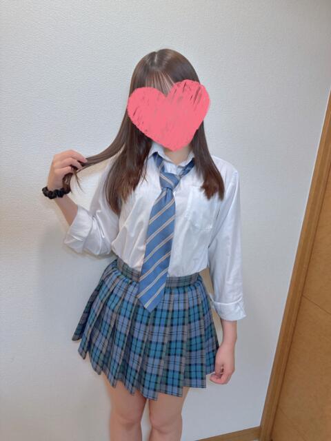 新入生 なな 青チェと赤チェ（派遣型オナクラ（手コキ））