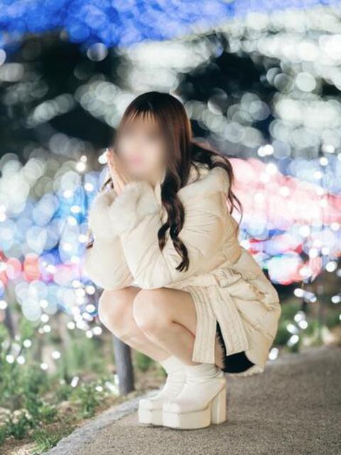 麻布エミリ【PREMIUM】 素人専門　街角レディ（デリヘル）