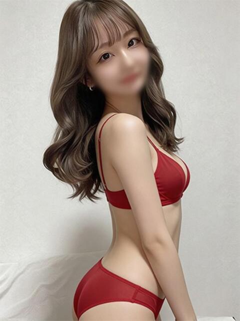 ゆうあ♡見惚れる圧倒的スタイル♡ 即生専門店ゴッドパイ(デリヘル)