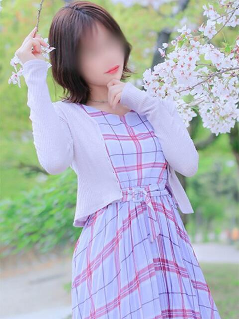 ひな CELEB FACE FUKUOKA（人妻デリヘル）