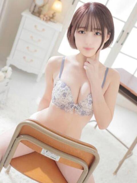 片瀬そよか 池袋パラダイス（ホテヘル＆デリヘル）