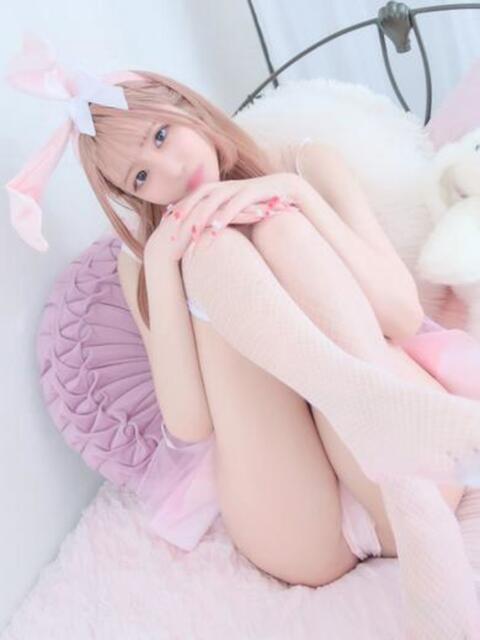 みるく E+アイドルスクール新宿・歌舞伎町店（デリヘル）