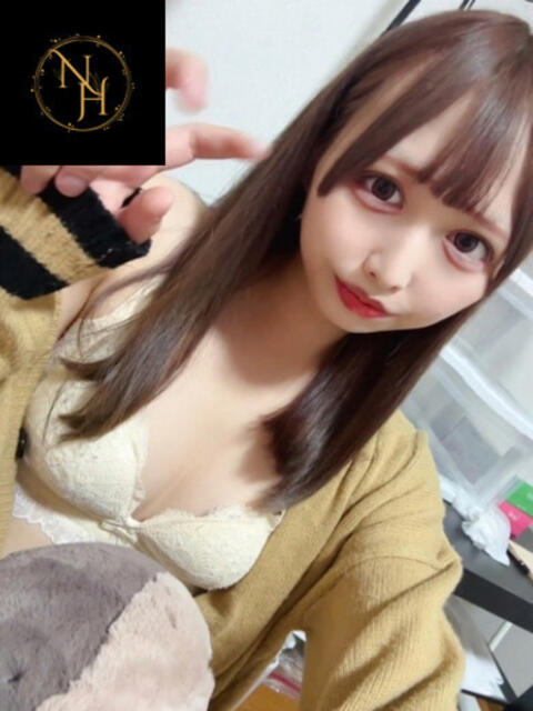 ねこ(ニューハーフ） 人妻生レンタル（デリヘル）