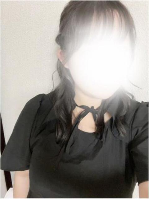 シオリ 人妻生レンタル（デリヘル）