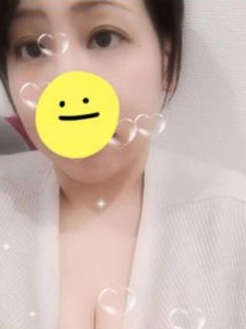 ムツキ 人妻生レンタル（デリヘル）