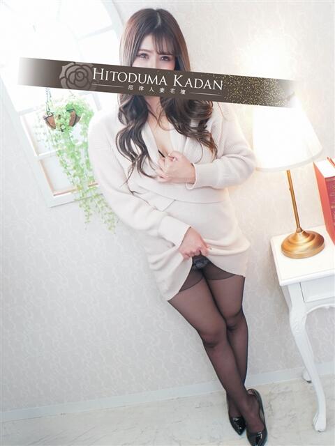 るな 沼津人妻花壇（待ち合わせ型人妻デリへル）