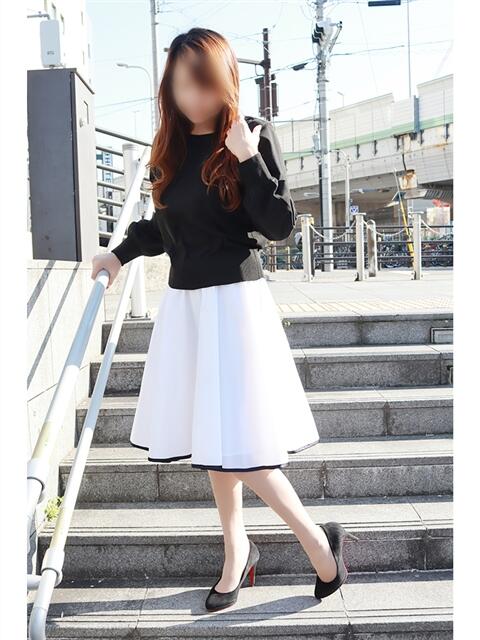 さおり 奥鉄オクテツ大阪（駅待ち合わせ型人妻デリヘル）