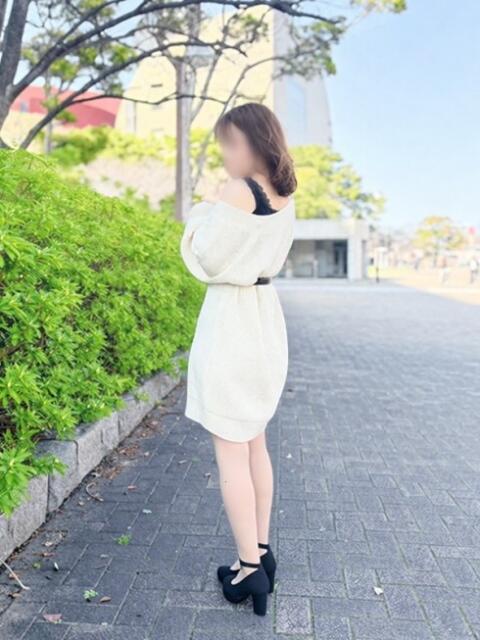 芹沢 りな こあくまな熟女たち小倉店（KOAKUMAグループ）（人妻・熟女デリヘル）