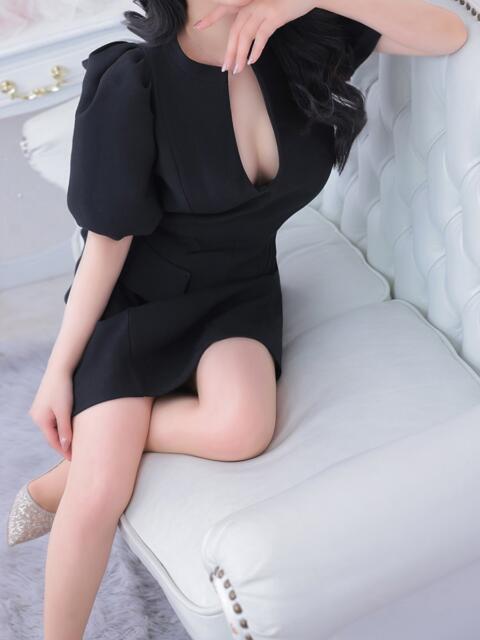 金木　なこ 未熟な人妻（若妻専門デリヘル）