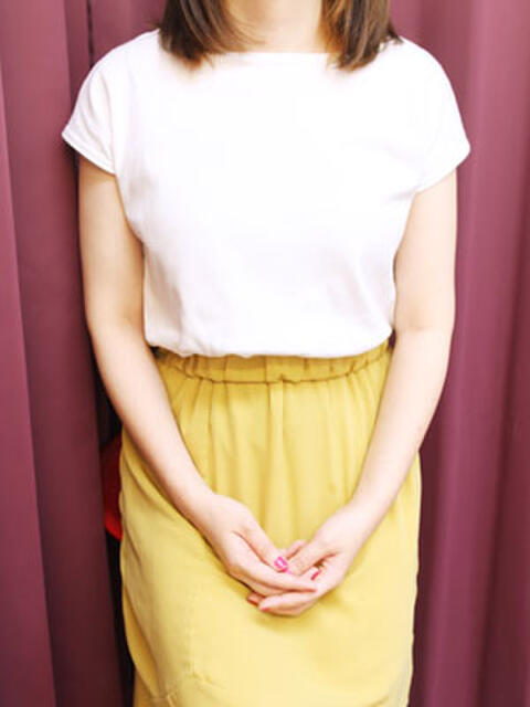 えみ 松戸駅西口ママ友さーくる（人妻デリヘル）