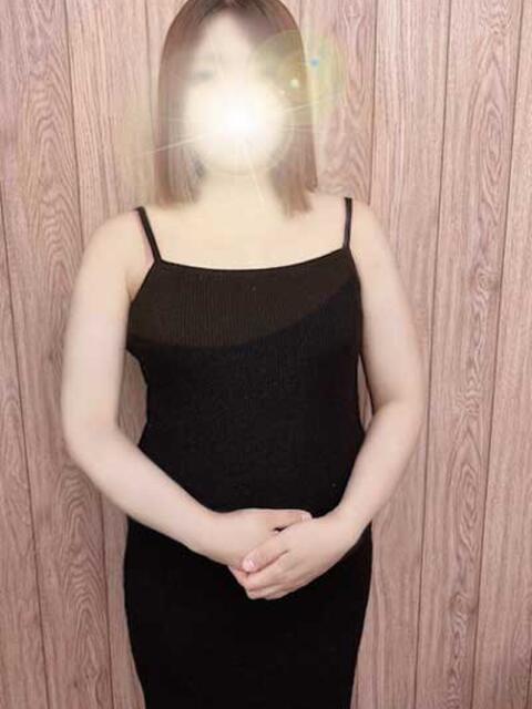 ももこ 松戸駅西口ママ友さーくる（人妻デリヘル）