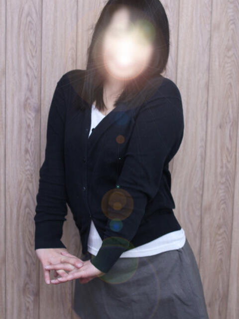 えいか 松戸駅西口ママ友さーくる（人妻デリヘル）