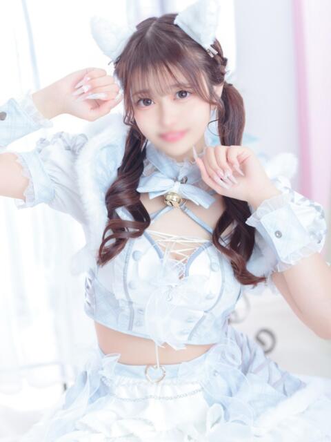 みる E+アイドルスクール新宿・歌舞伎町店（デリヘル）