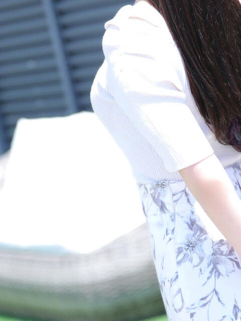 福岡店・真白(ましろ) グランドオペラ東京（高級デリヘル）