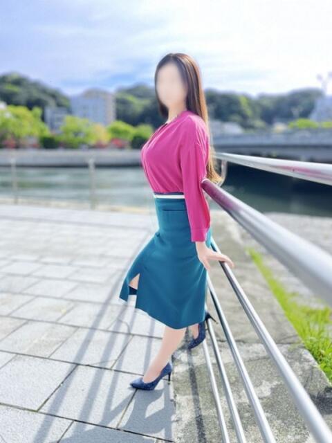 早見 さゆり こあくまな人妻・熟女たち東広島店(KOAKUMAグループ)(人妻・熟女デリヘル)