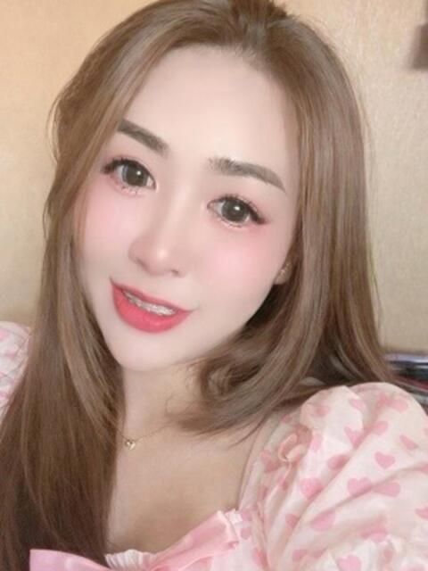 千鶴	ちづる 極嬢