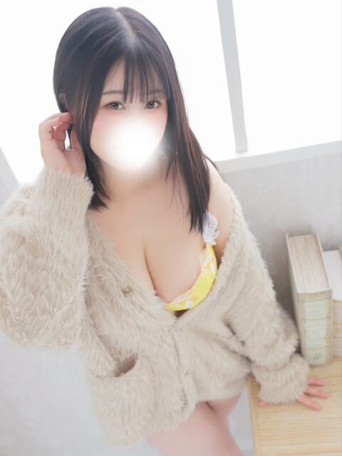 ここな ぽっちゃり巨乳素人専門店ぷにめろ池袋店（ぽっちゃり系デリヘル）