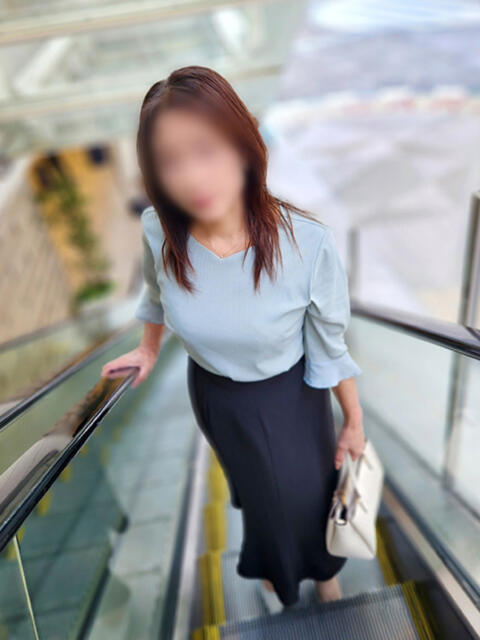 ゆず 完熟ばなな 谷九店（熟女待ち合わせ型デリヘル）