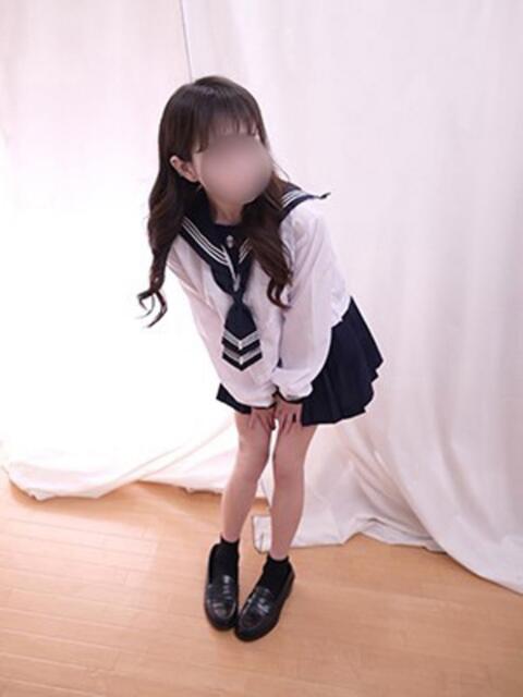 えま ももいろCLUB（ホテヘル(オナクラ＆手コキ)）