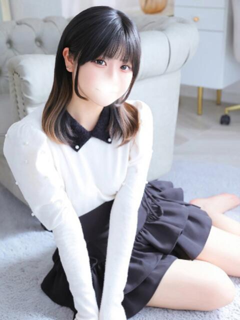 しの★超敏感なロリカワ清純派★ Chloe五反田本店　S級素人清楚系デリヘル（デリヘル）