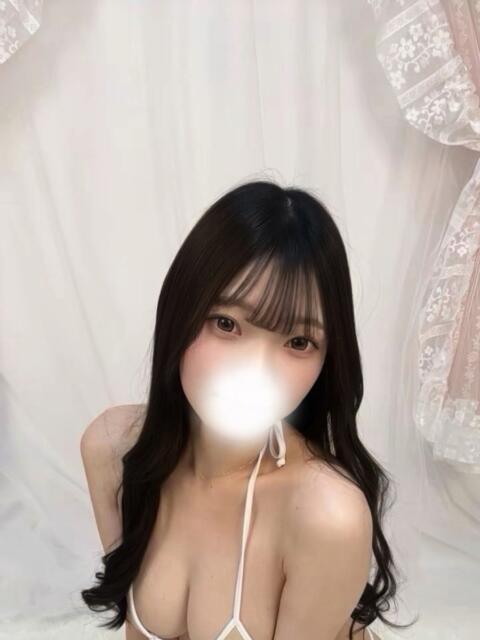 ゆいな すぐ舐めたくて学園立川校〜舐めたくてグループ〜（デリヘル）