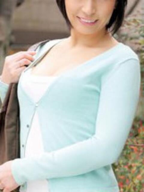 ヤング舞衣 海女小屋で待つ綺麗なお姉さん（デリヘル）