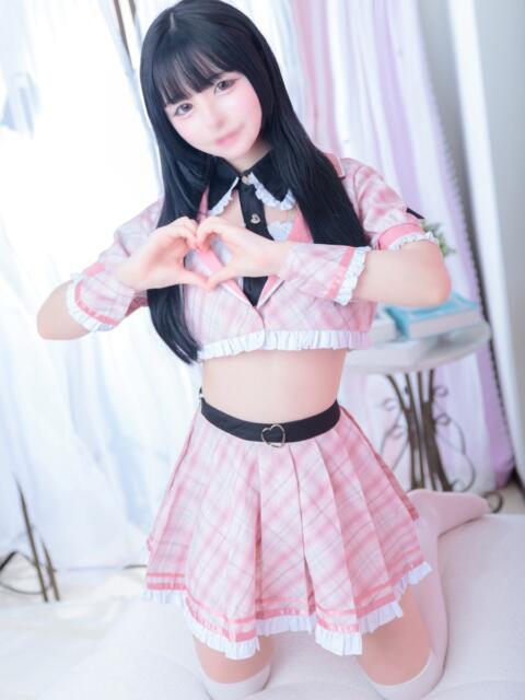 ねね E+アイドルスクール新宿・歌舞伎町店（デリヘル）