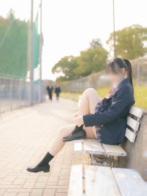 東堂ひかる【PREMIUM】 素人専門キラキラ学園（学園系デリヘル）