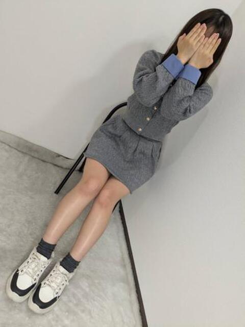 なつみ 池袋しろパラ（ホテヘル（手コキ・オナクラ））